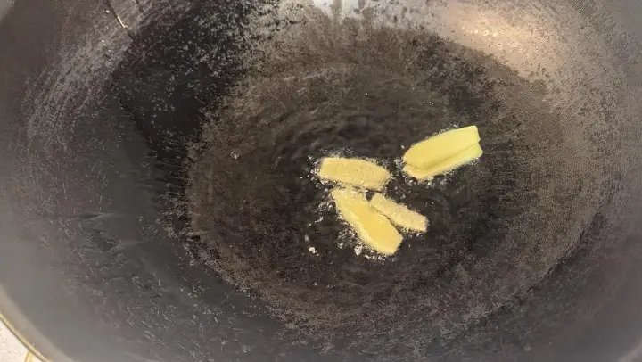 酒酿红烧鲻鱼 第 2 步