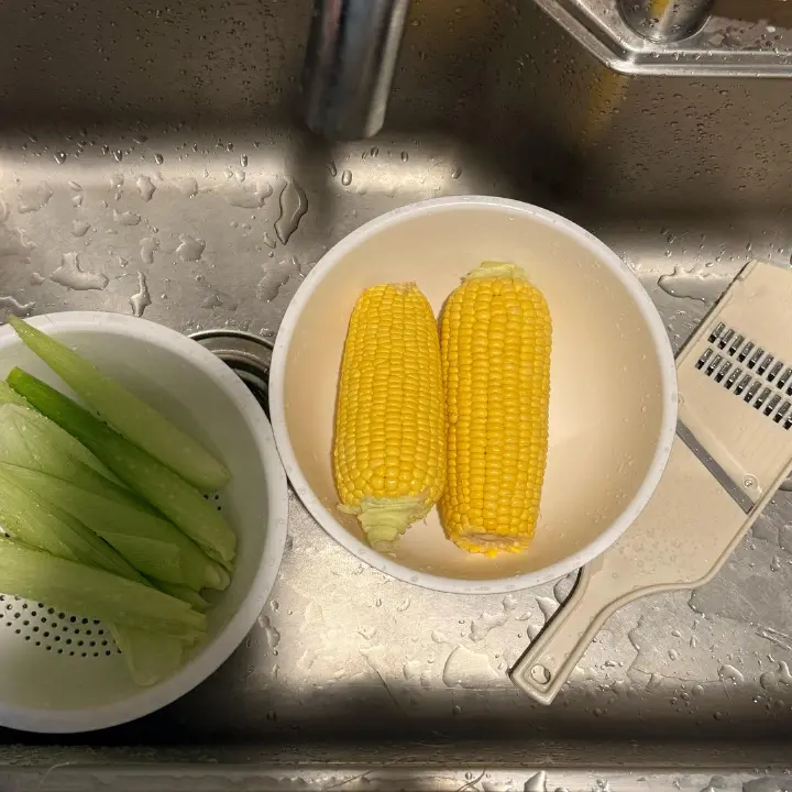 鲜玉米粑粑 第 1 步
