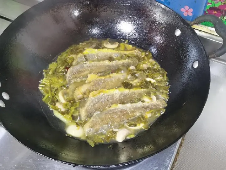 干煎小黄鱼与雪菜烧黄鱼 第 12 步