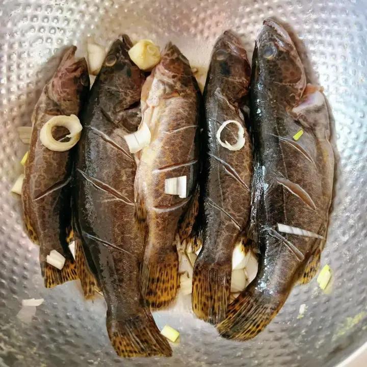 葱油清蒸虎斑鳜鱼 第 4 步