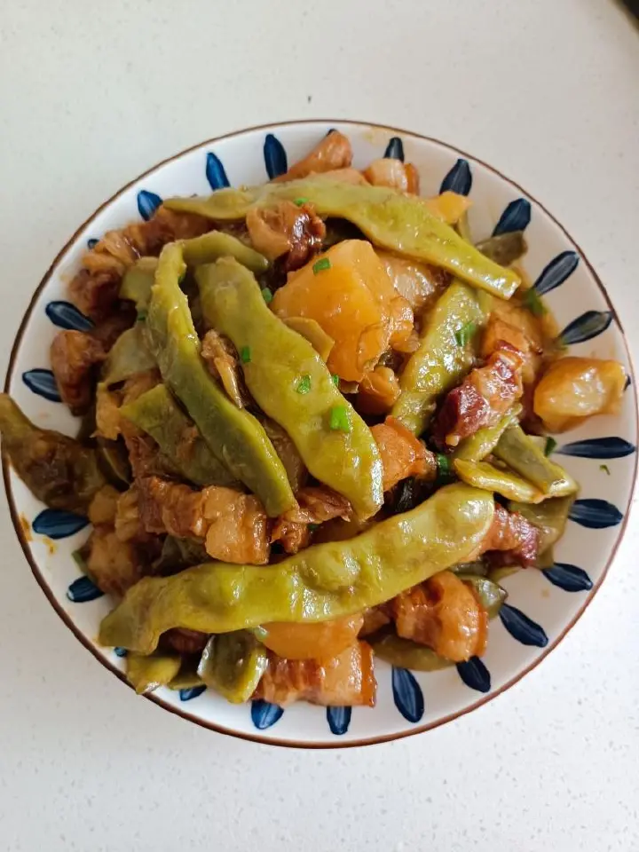 豆角炖肉花卷一锅出 第 8 步