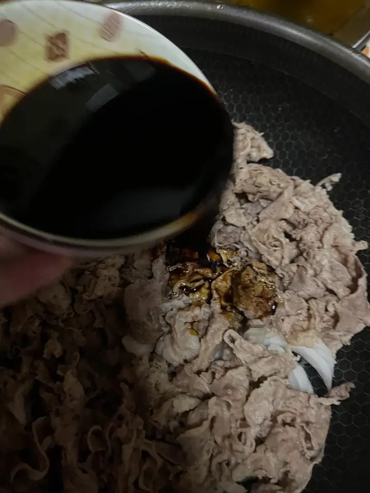 洋葱水晶粉炖肥牛 第 5 步
