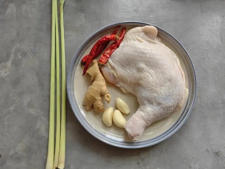 香茅小炒鸡 第 1 步