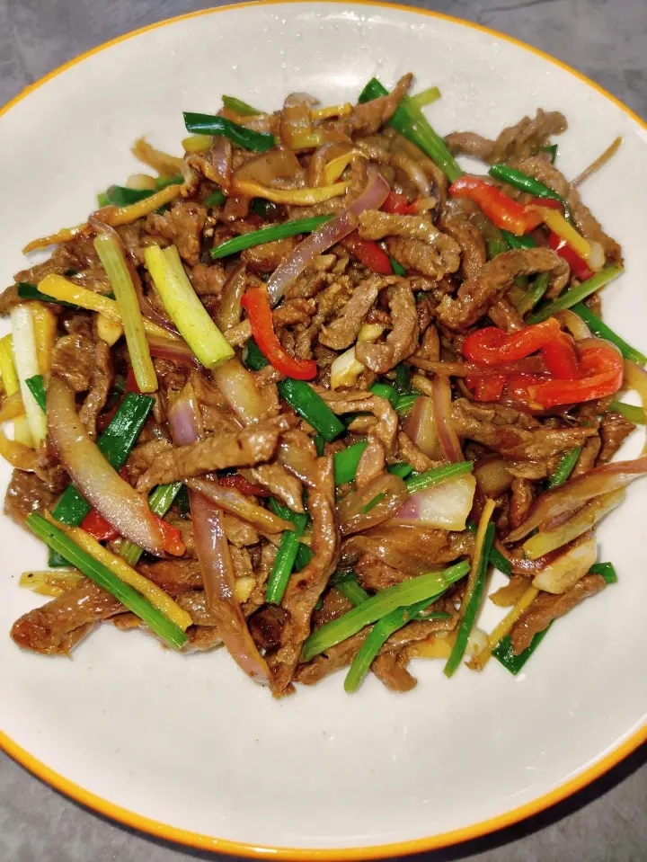 洋葱芹菜炒牛肉 第 11 步