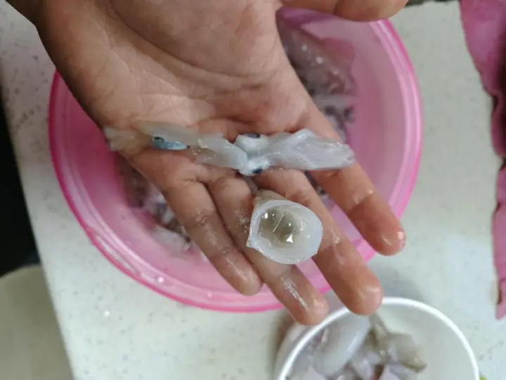 爆炒香辣鱿鱼 第 2 步