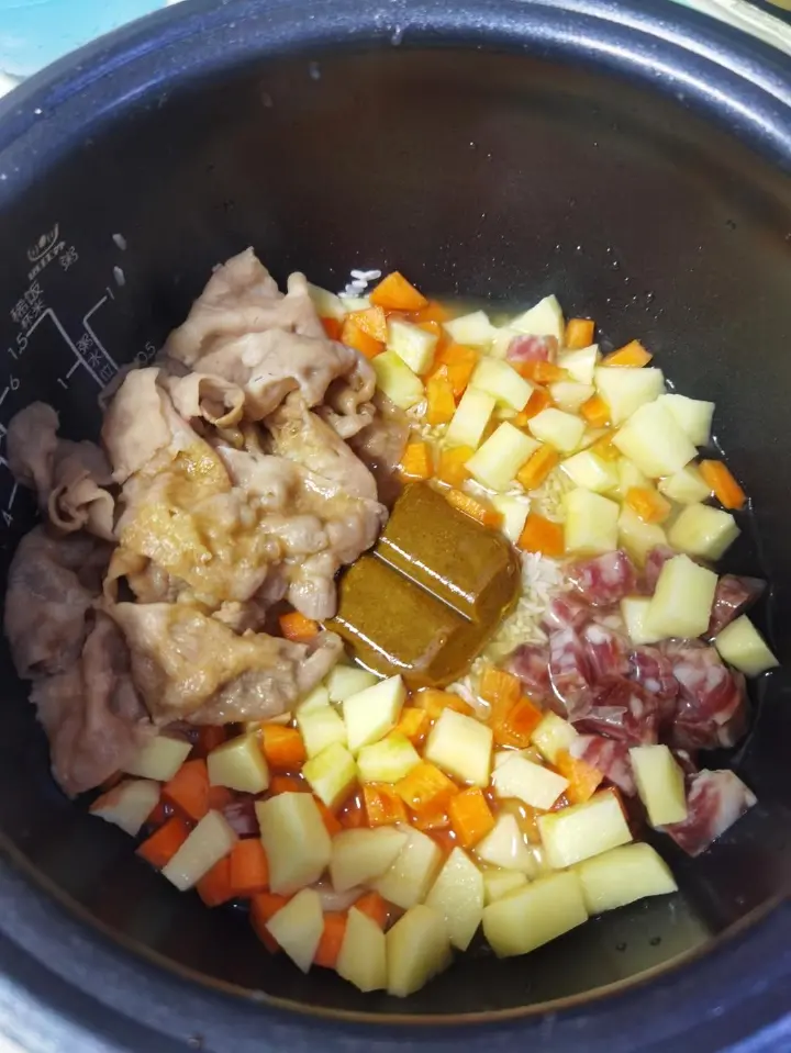 咖喱牛肉卷焖饭 第 7 步