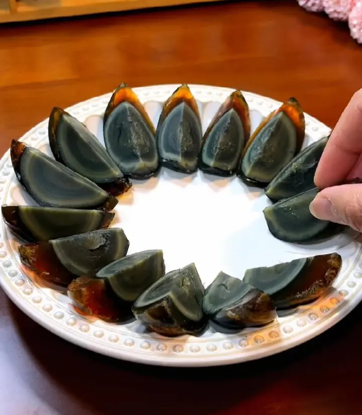 凉拌皮蛋豆腐 第 3 步