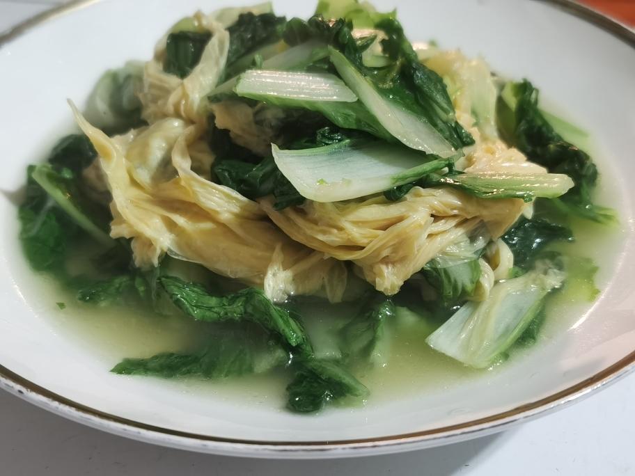 白菜炒豆腐皮成品图