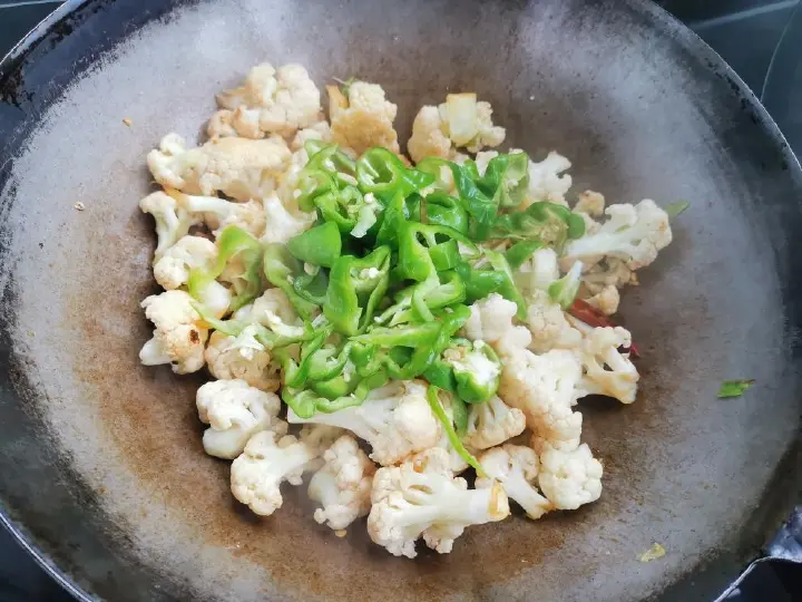 素炒花菜 第 6 步