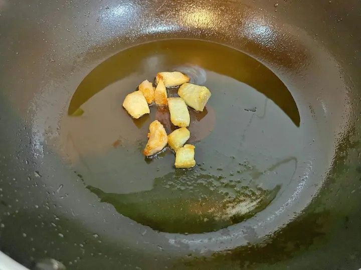 脆瓜小炒肉 第 7 步