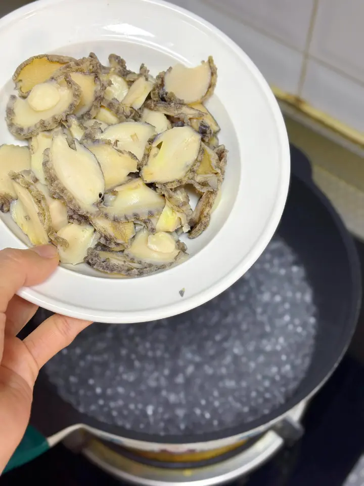 葱油鲍鱼片 第 3 步