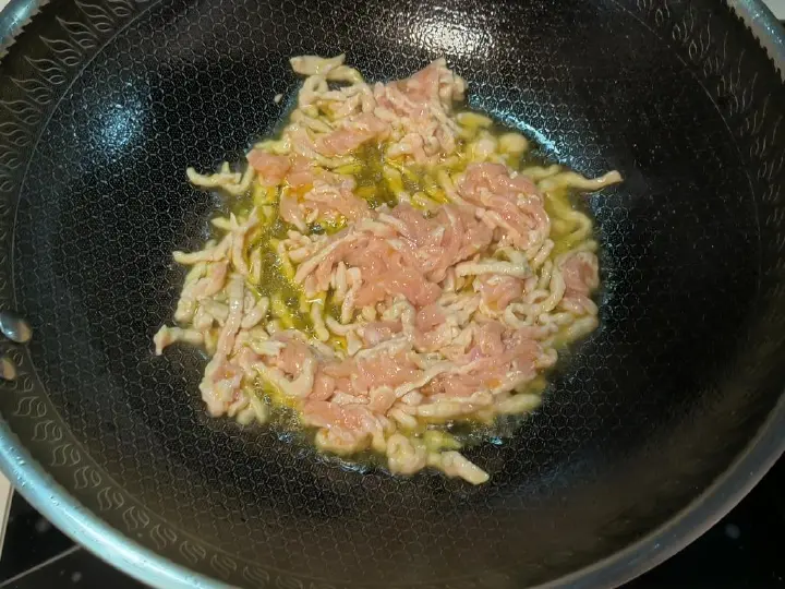 青椒榨菜肉丝 第 6 步