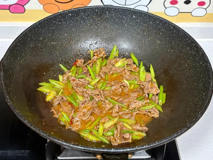 小炒黄牛肉拌面 第 6 步