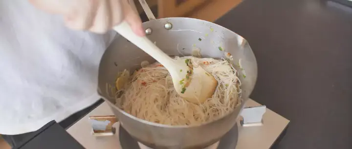 鲜虾粉丝煲 第 10 步