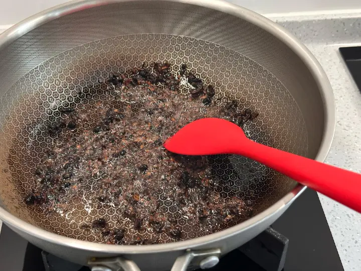 豆豉炒油麦菜 第 3 步