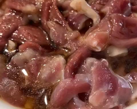 雪菜毛豆炒鸡杂 第 2 步