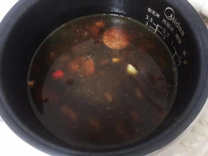 电饭煲煲仔饭 第 3 步