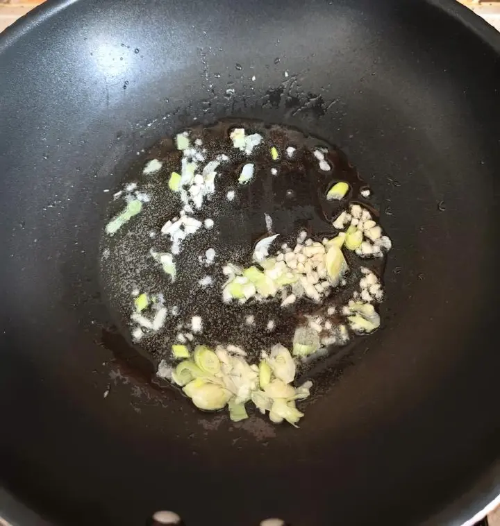 红烧鸡翅 第 3 步