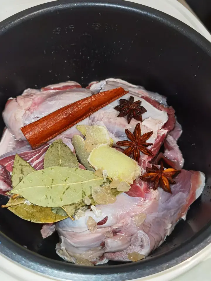 电饭煲酱牛腱子 第 2 步