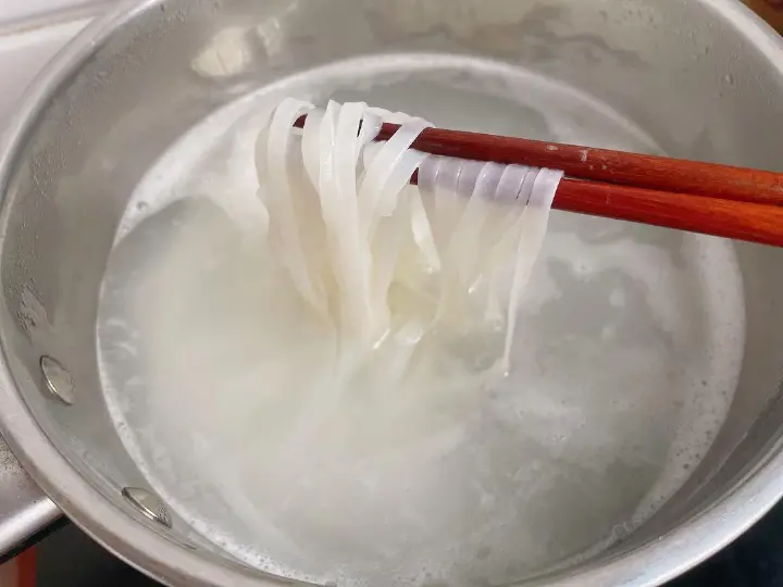 简易越南牛肉河粉 第 3 步