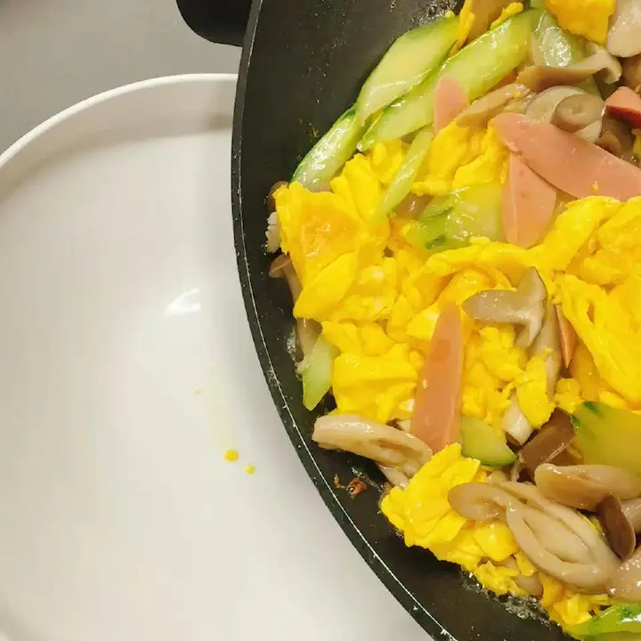 菌菇火腿炒鸡蛋 第 28 步