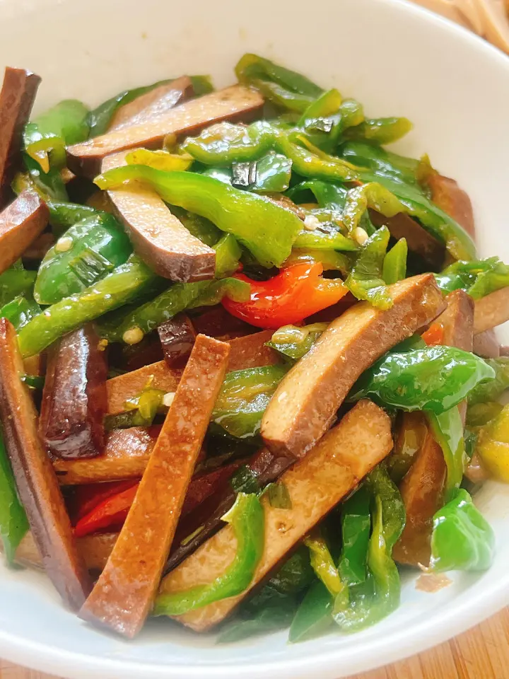 辣椒炒豆干 第 5 步