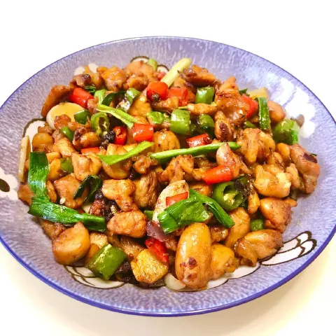 麻辣小炒鸡腿肉