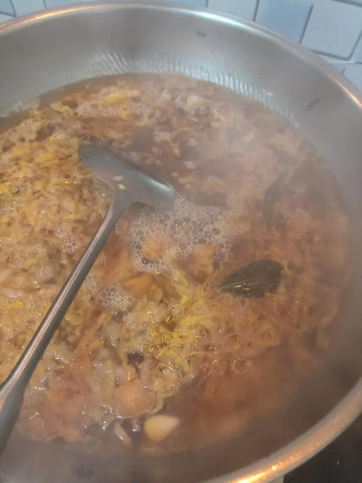 酸菜五花肉乱炖 第 10 步