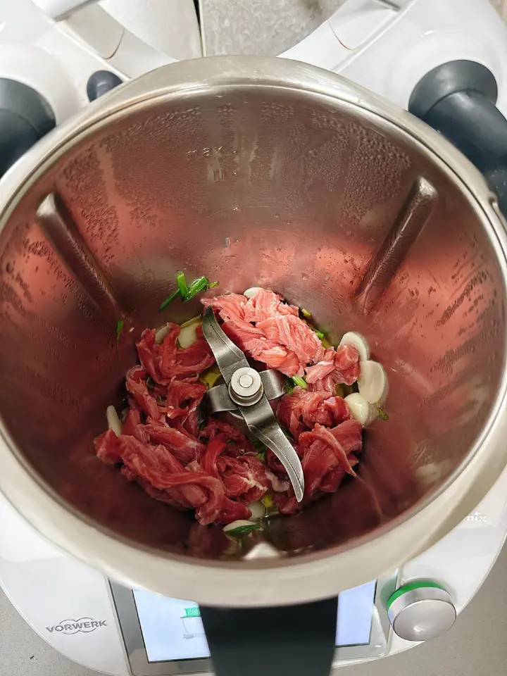 洋葱炒牛肉丝 第 3 步