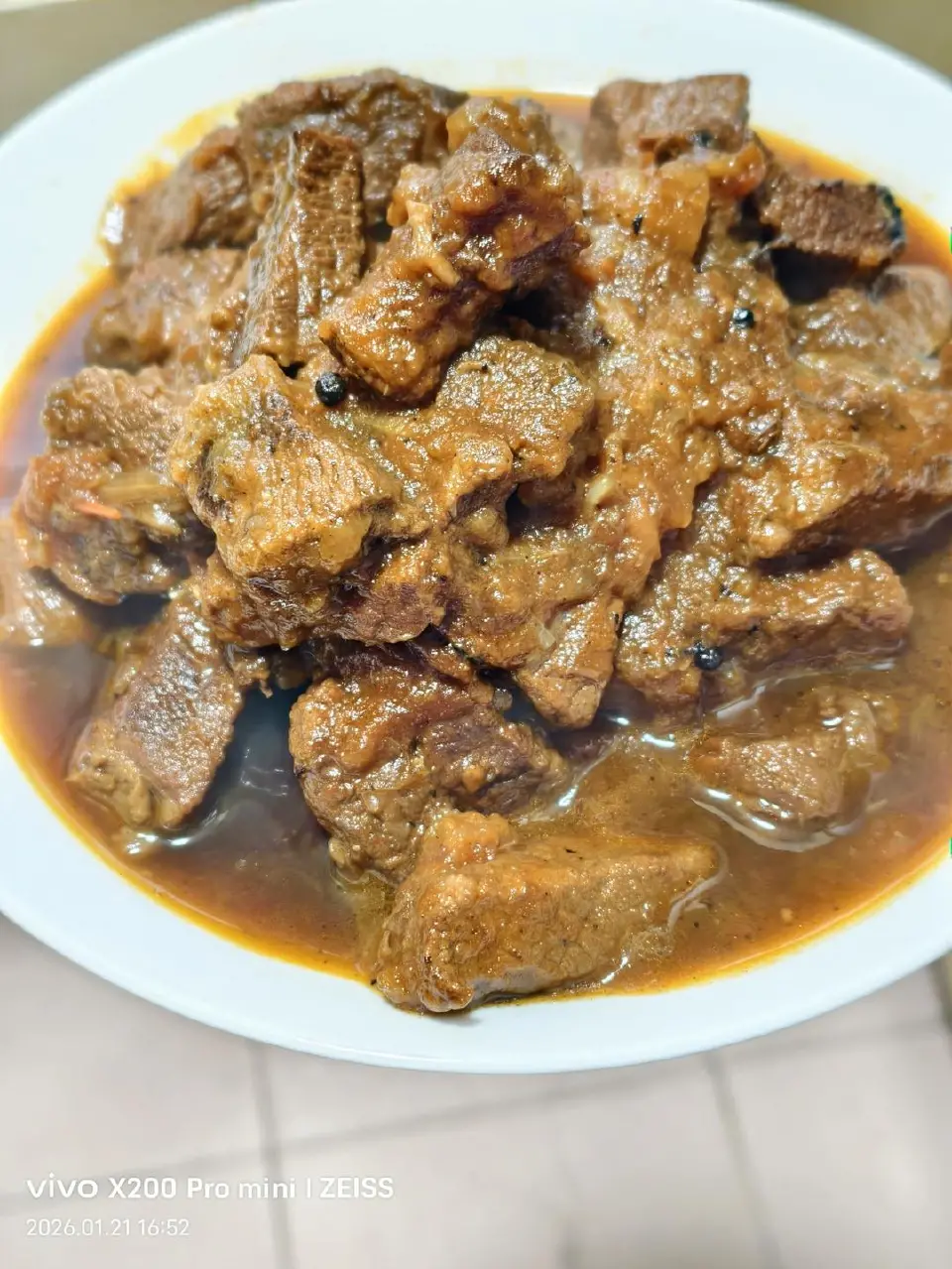 西红柿炖牛肉成品图