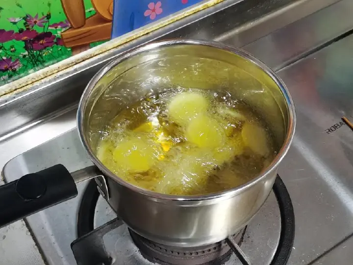 香葱小肉圆 第 5 步