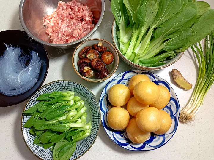 油面筋塞肉粉丝煲 第 1 步