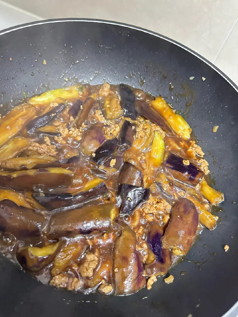 红烧肉末茄子成品图