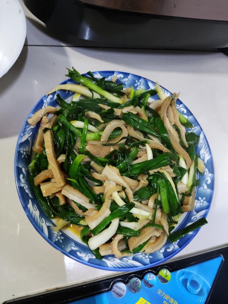 大蒜炒牛肚成品图