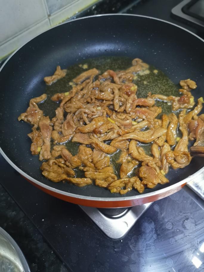 鱼香肉丝 第 5 步