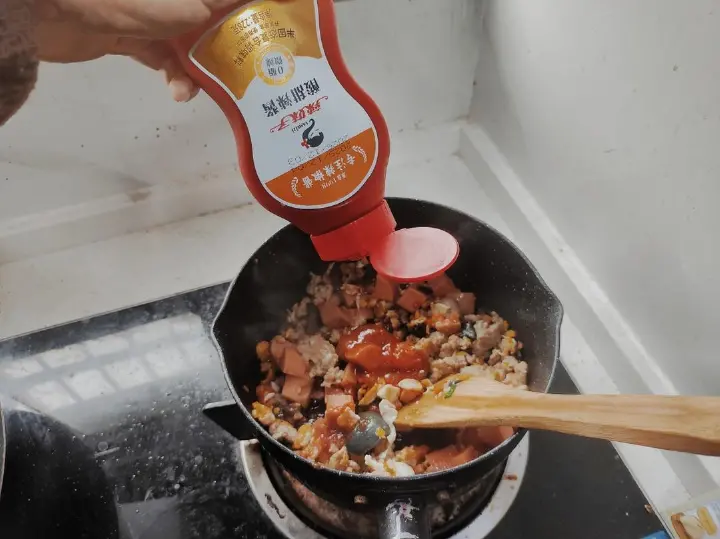 皮蛋瘦肉锅巴炒饭 第 8 步