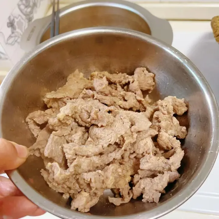 烧椒豆花牛肉 第 5 步