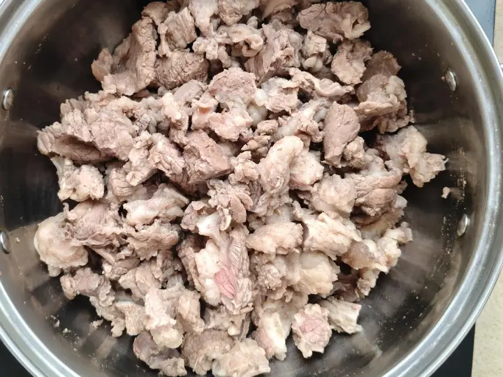 牛腩炖土豆 第 4 步