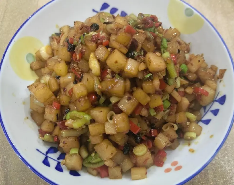 小炒萝卜丁成品图