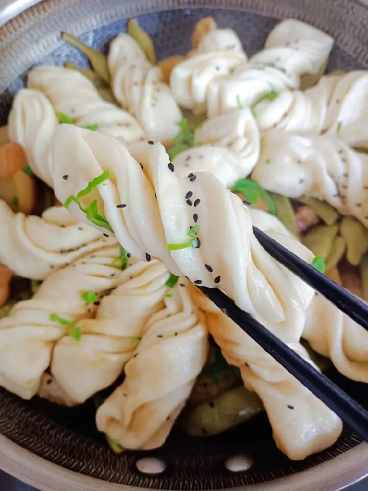 豆角炖肉花卷一锅出 第 7 步