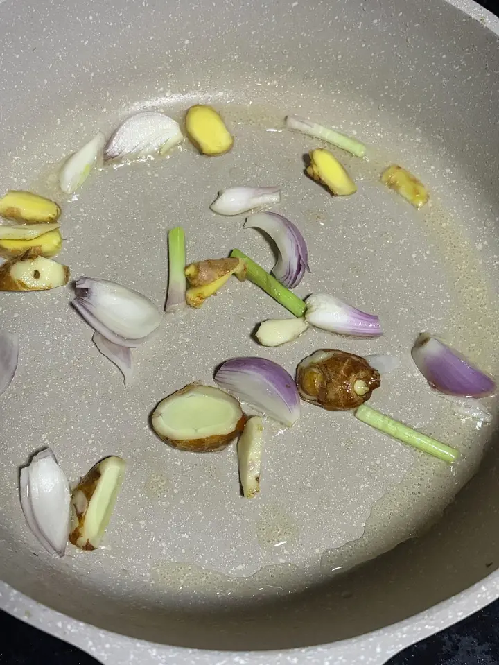 香煎无骨鸡肉 第 3 步