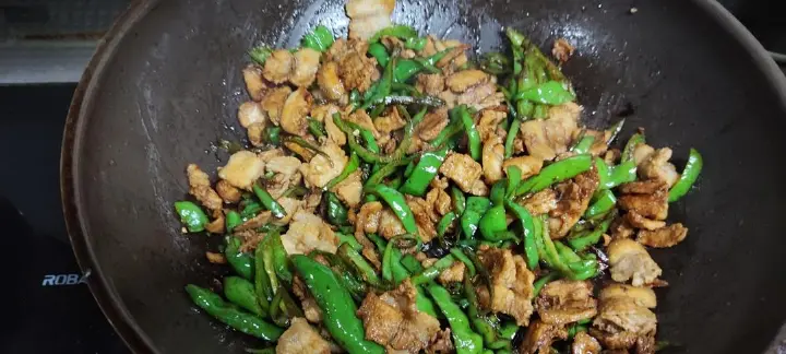 辣椒炒肉 第 5 步