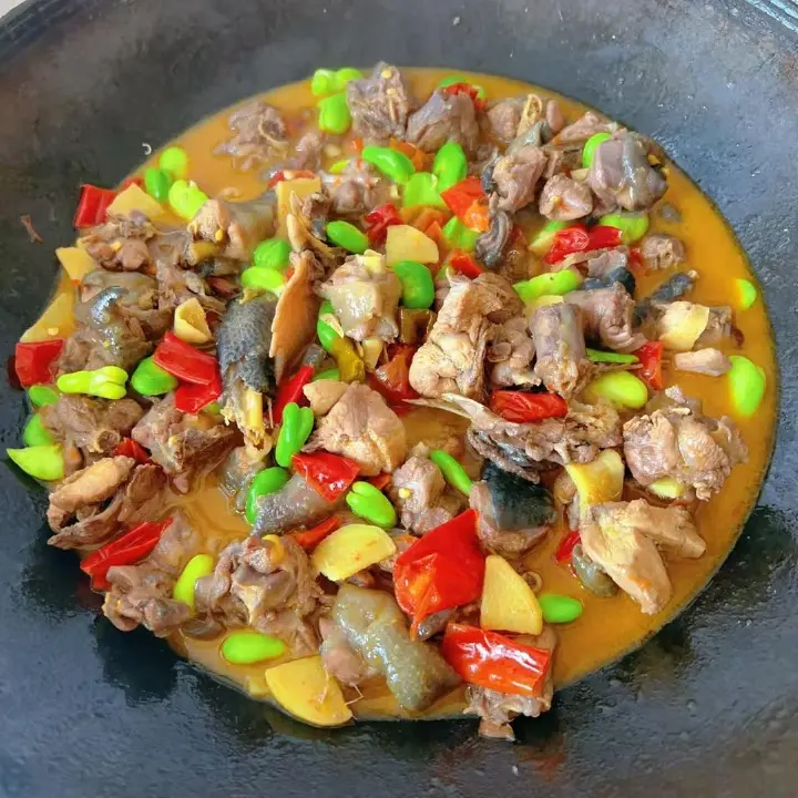 蚕豆米烧乌鸡 第 10 步
