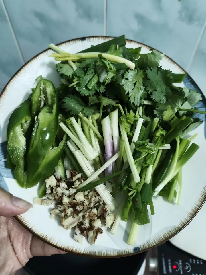 沙姜爆炒脆肉鲩 第 4 步