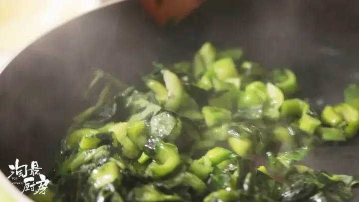 青菜豆瓣炒白米虾 第 9 步