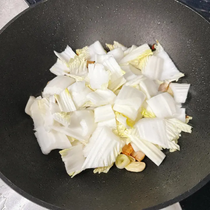 白菜炒平菇 第 10 步