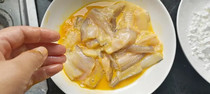 椒盐豆腐鱼 第 8 步