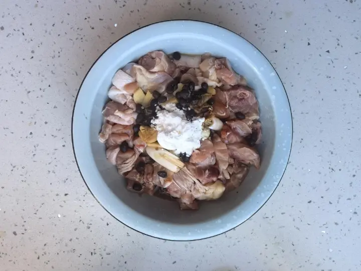 豆豉蒸鸡腿 第 7 步