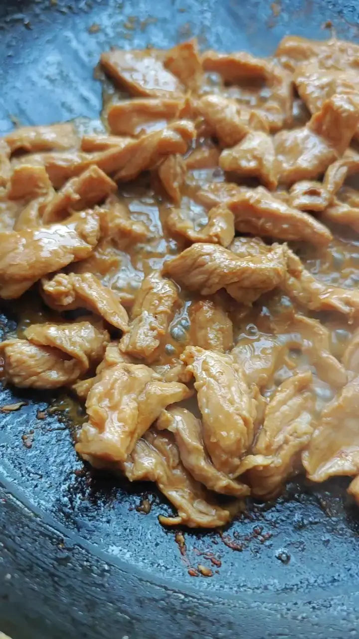 苦瓜炒肉 第 6 步