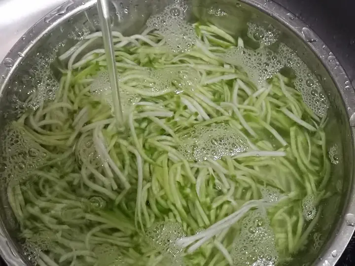 酸辣腌萝卜丝 第 5 步
